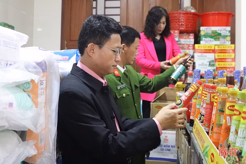 Ra quân kiểm tra an toàn vệ sinh thực phẩm trên địa bàn Hà Tĩnh