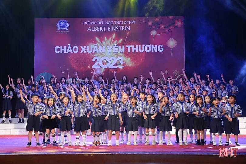 Ấm áp xuân yêu thương của học sinh Albert Einstein