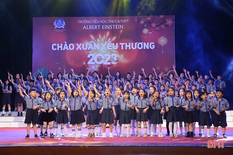 Ấm áp xuân yêu thương của học sinh Albert Einstein