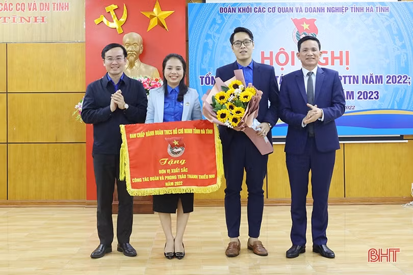 Triển khai năm chuyển đổi số các hoạt động của Đoàn Khối CCQ&DN Hà Tĩnh