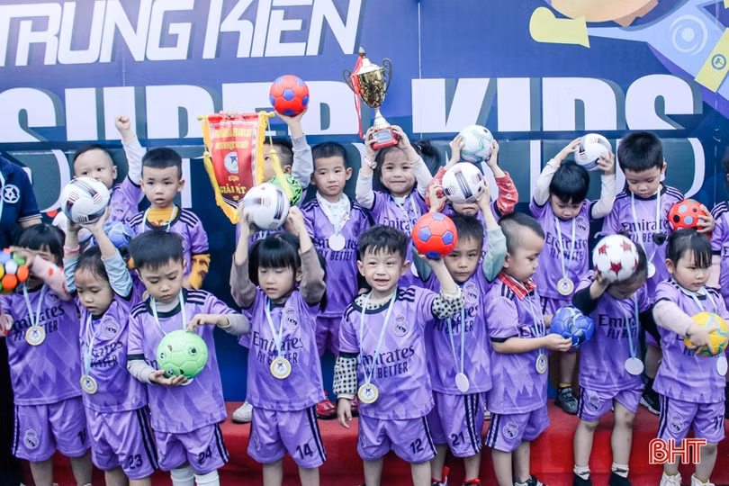 Hào hứng giải thể thao “Trung Kiên Super Kids”