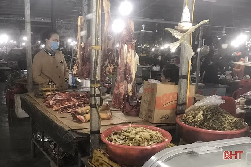 Tiềm ẩn nguy cơ mất an toàn vệ sinh thực phẩm từ các chợ dân sinh 