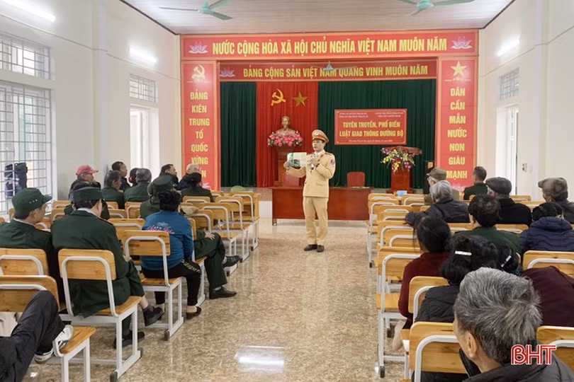 Thạch Hà tập trung tuyên truyền pháp luật về ATGT dịp tết