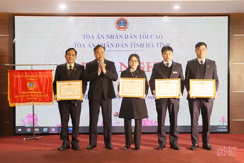 Đảm bảo bản án, quyết định của tòa án đúng pháp luật, nghiêm minh