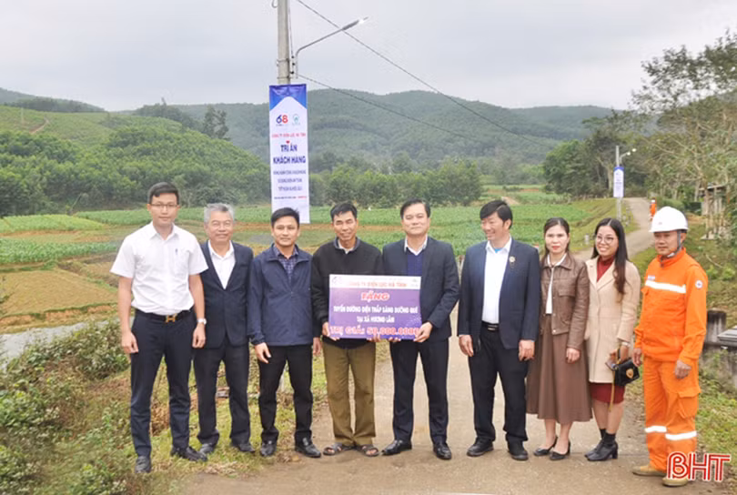 Công ty Điện lực Hà Tĩnh tổ chức chuỗi hoạt động tri ân khách hàng