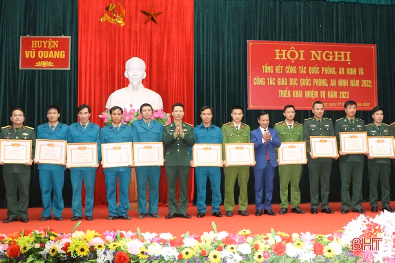 Các địa phương thực hiện tốt công tác quốc phòng - an ninh gắn với phát triển kinh tế