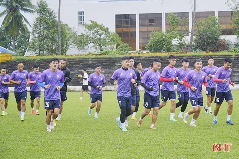 Bốc thăm vòng 1 V-League 2023: Hồng Lĩnh Hà Tĩnh làm khách trước HAGL