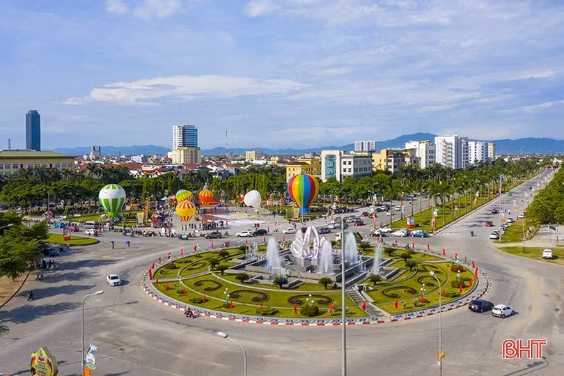 “Xuân ước vọng ngàn năm lại tới…”