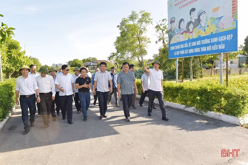 Vun đắp tình hữu nghị vĩ đại, đoàn kết đặc biệt Việt Nam - Lào