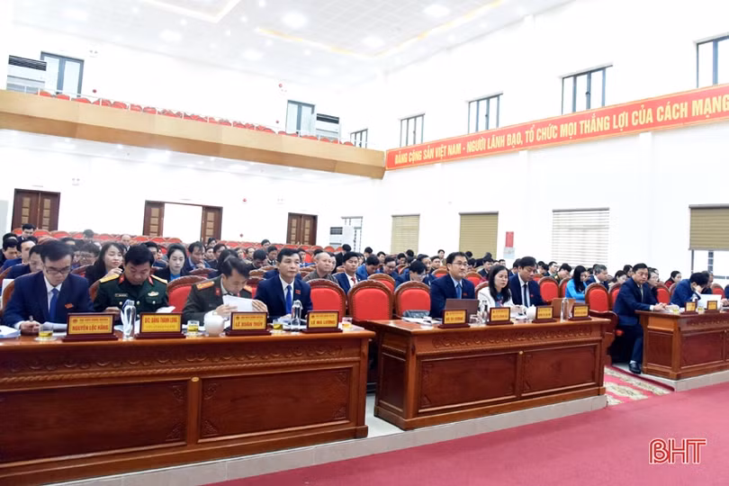 HĐND huyện Kỳ Anh xem xét, thông qua 8 nghị quyết quan trọng