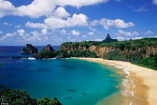 Baia do Sancho.
