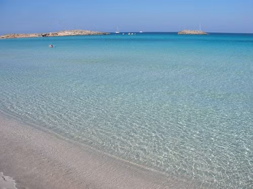 Bãi biển Playa de ses Illetes.