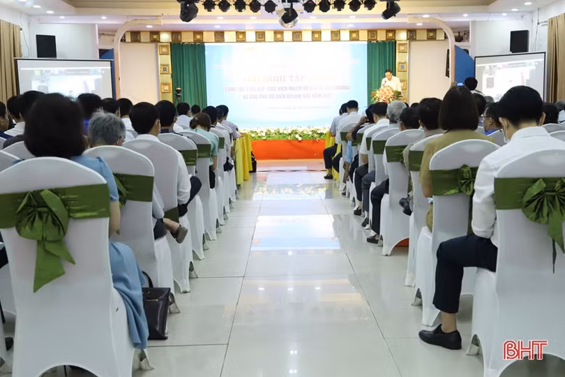 Trang bị kiến thức, kỹ năng bảo vệ môi trường cho cán bộ mặt trận 9 tỉnh 