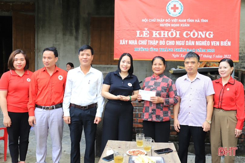 Khởi công xây dựng nhà ở cho ngư dân hoàn cảnh khó khăn ở Nghi Xuân