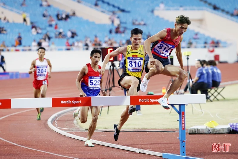 VĐV Hà Tĩnh Lê Tiến Long xuất sắc giành HCV điền kinh tại SEA Games 31