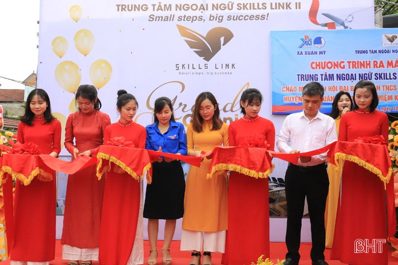 Khai trương trung tâm ngoại ngữ do thanh niên làm chủ ở Nghi Xuân