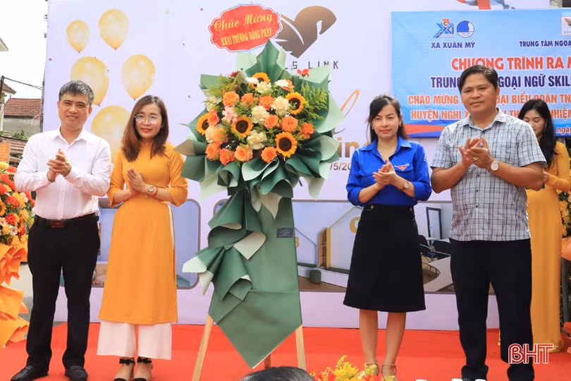 Khai trương trung tâm ngoại ngữ do thanh niên làm chủ ở Nghi Xuân