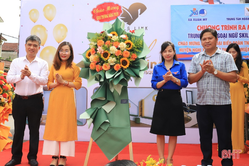 Khai trương trung tâm ngoại ngữ do thanh niên làm chủ ở Nghi Xuân