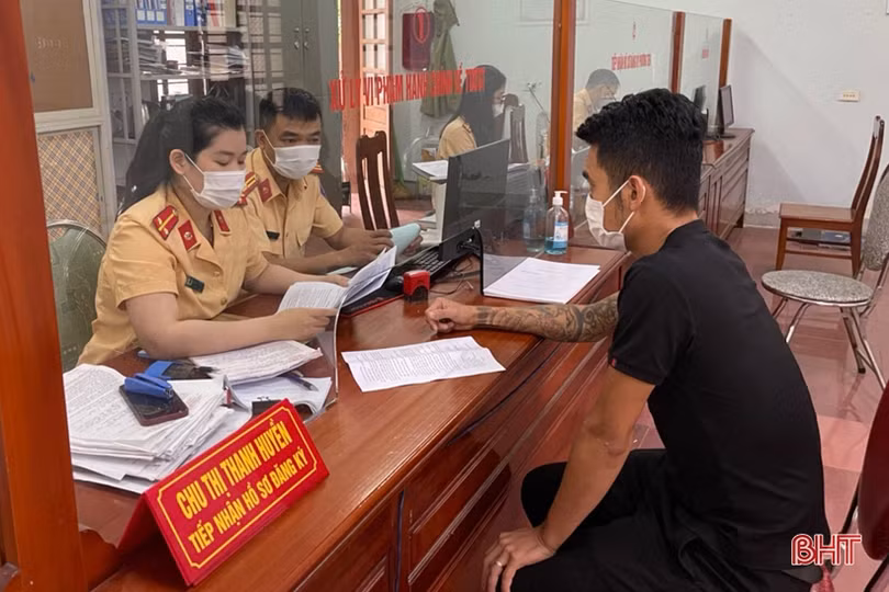 Hà Tĩnh: Tước giấy phép lái xe 23 tháng, xử phạt 35 triệu đồng tài xế dương tính với ma túy