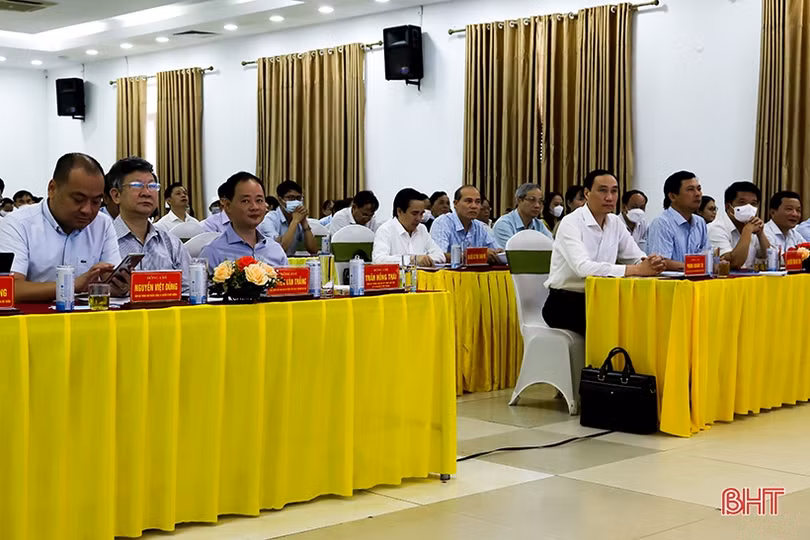 Trang bị kiến thức, kỹ năng bảo vệ môi trường cho cán bộ mặt trận 9 tỉnh 