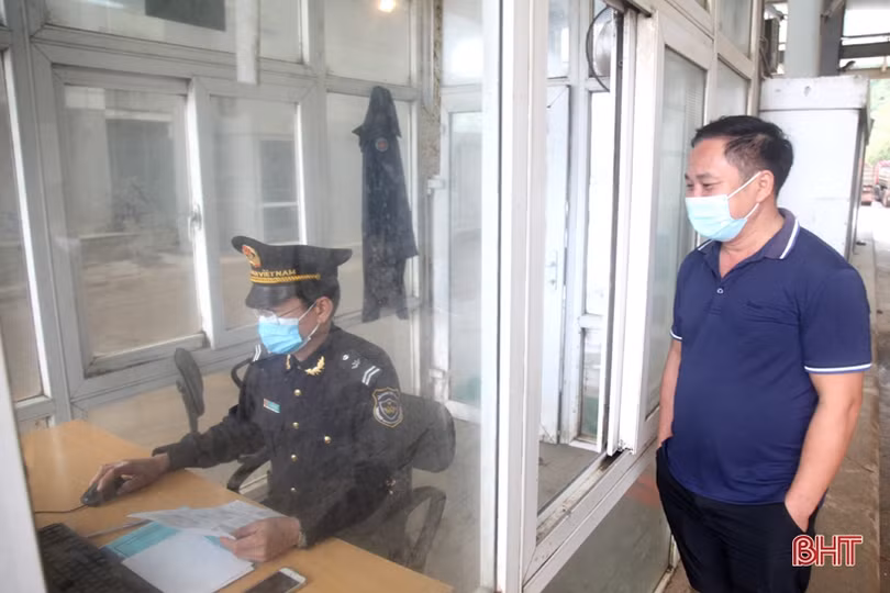 Cửa khẩu Cầu Treo - Hà Tĩnh nhộn nhịp trở lại