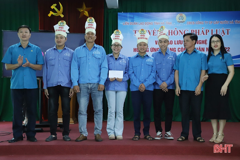 Trang bị kiến thức pháp luật lao động cho hơn 200 công nhân Hà Tĩnh