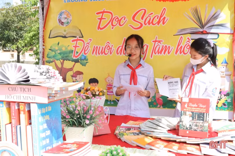 Sôi nổi hoạt động trải nghiệm tại ngày hội STEM ở Trường THCS Nam Hà