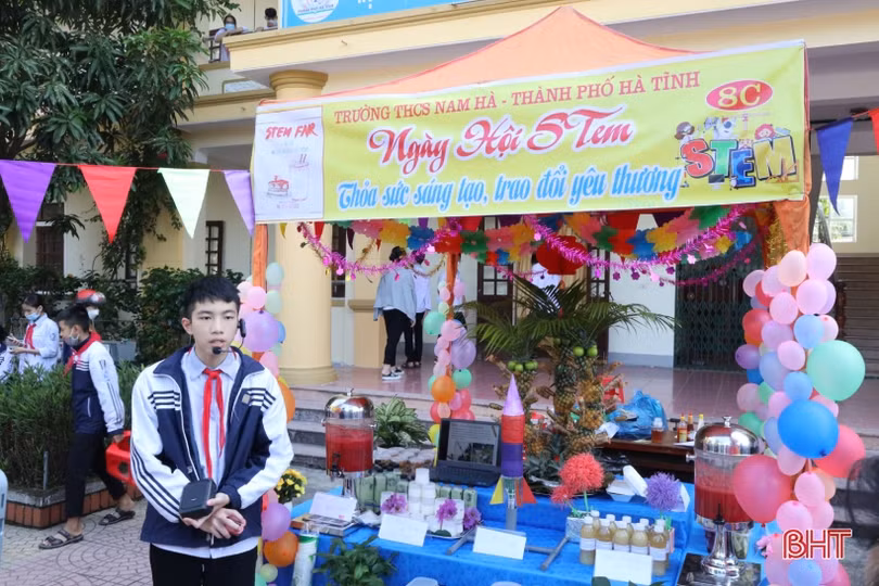 Sôi nổi hoạt động trải nghiệm tại ngày hội STEM ở Trường THCS Nam Hà