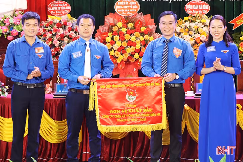 Tuổi trẻ Cẩm Xuyên “Đoàn kết - bản lĩnh - xung kích - sáng tạo - phát triển”