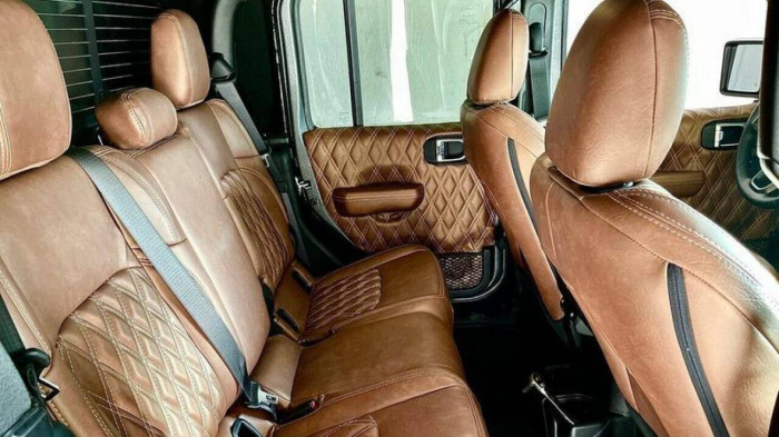 Đại gia võng xếp Duy Lợi tậu “khủng long” 6 bánh độc nhất Việt Nam