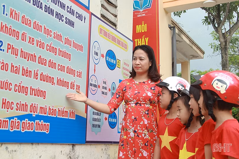 Cô giáo Hà Tĩnh đạt giải nhì cuộc thi “An toàn giao thông cho nụ cười trẻ thơ”