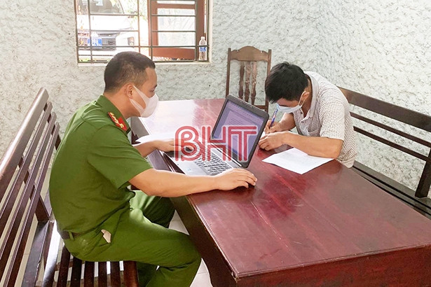 Hương Khê: Bắt đối tượng tàng trữ hơn 200 viên ma tuý tổng hợp