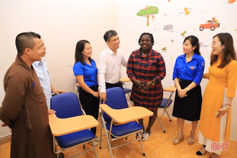 Khai trương trung tâm ngoại ngữ do thanh niên làm chủ ở Nghi Xuân