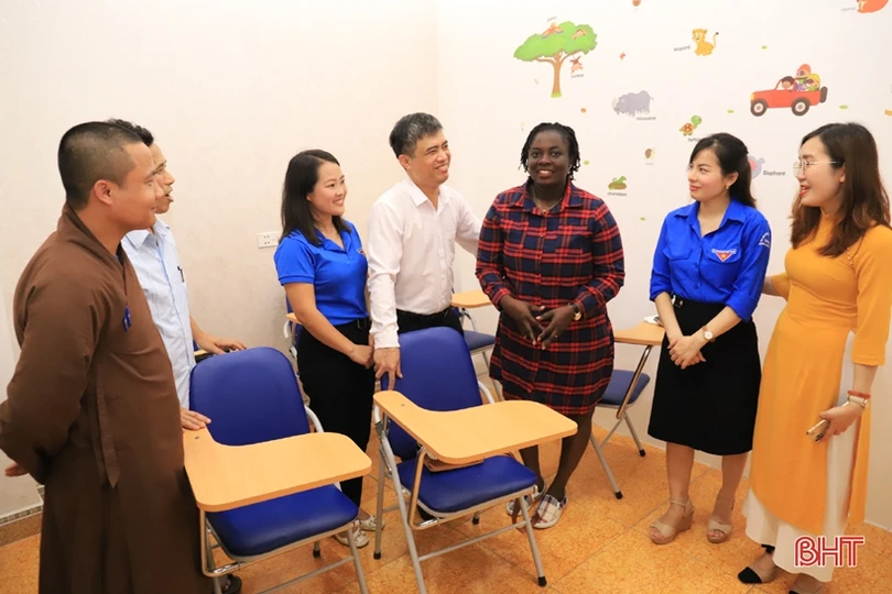 Khai trương trung tâm ngoại ngữ do thanh niên làm chủ ở Nghi Xuân