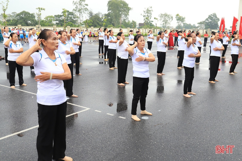 Gần 500 VĐV tham gia Đại hội TDTT thị trấn Xuân An lần thứ IX 