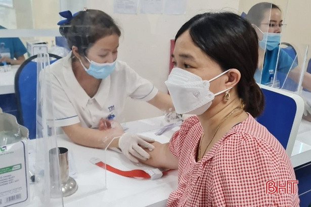 Công đoàn Hà Tĩnh tổ chức khám sức khỏe định kỳ cho hơn 10 nghìn người lao động