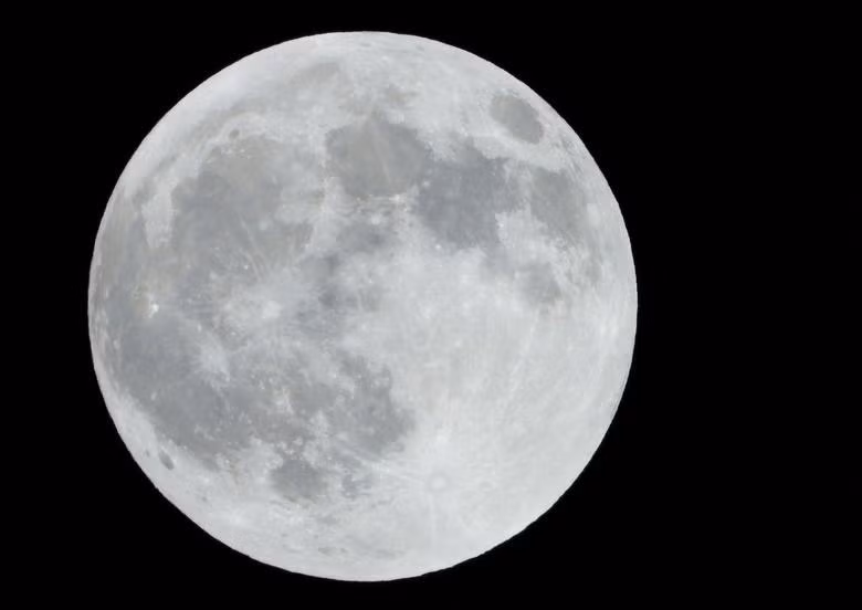 Nguyệt thực toàn phần đầu tiên của năm 2022 trên bầu trời thế giới