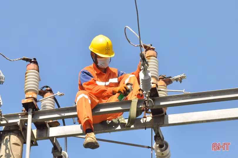 Điện lực Hà Tĩnh đẩy mạnh chuyển đổi số để tăng hiệu suất kinh doanh