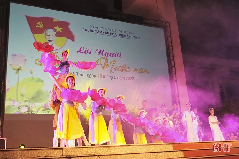 Lắng sâu dạ hội “Lời Người, lời của nước non”