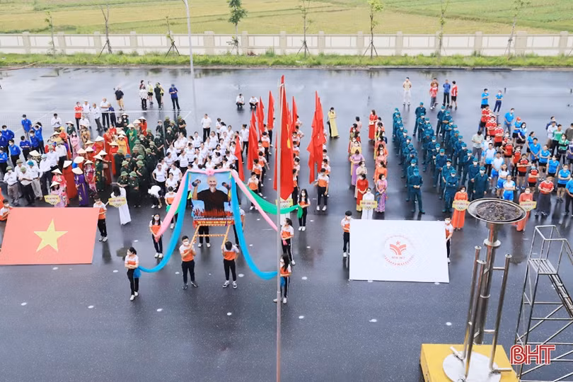 Gần 500 VĐV tham gia Đại hội TDTT thị trấn Xuân An lần thứ IX 