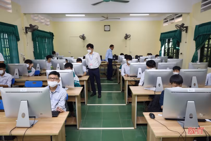 54 thí sinh tranh tài Hội thi Tin học trẻ thành phố Hà Tĩnh năm 2022