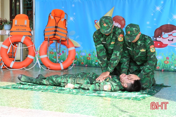 Trang bị kỹ năng phòng, chống tai nạn đuối nước cho gần 300 học sinh 