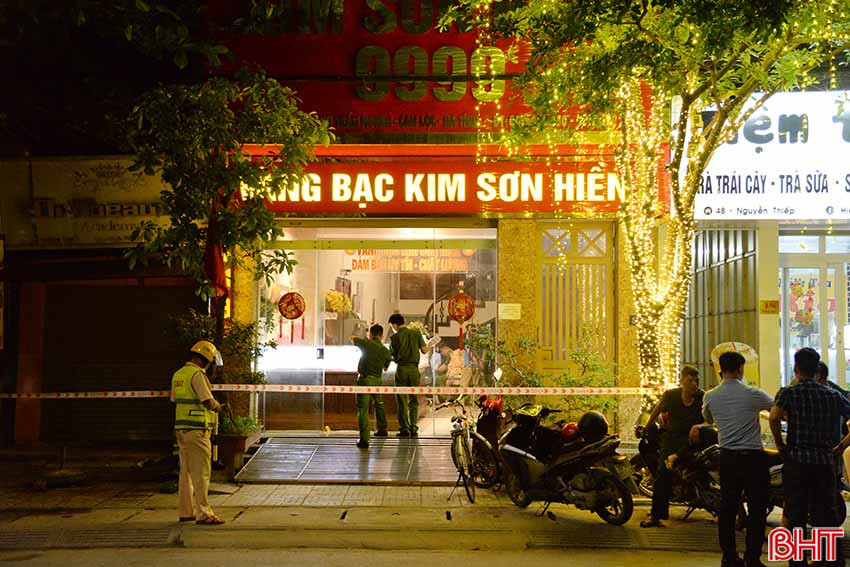 Tiệm vàng Kim Sơn Hiền - địa điểm xảy ra vụ cướp.