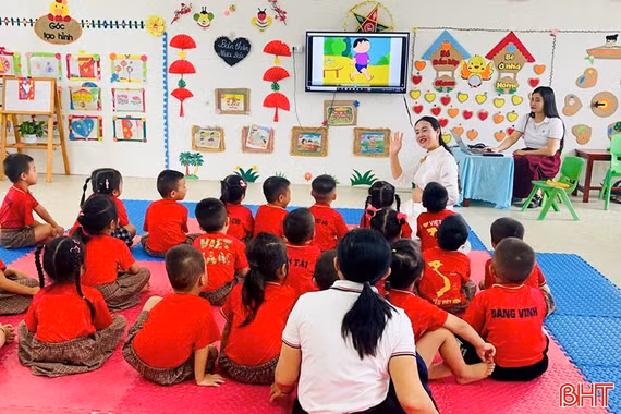 Phê duyệt hơn 5.300 chỉ tiêu thăng hạng chức danh nghề nghiệp giáo viên