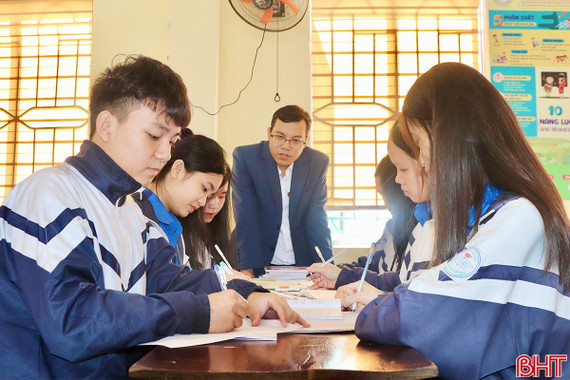 Thăm dò dư luận đối với các ứng viên danh hiệu Nhà giáo Ưu tú