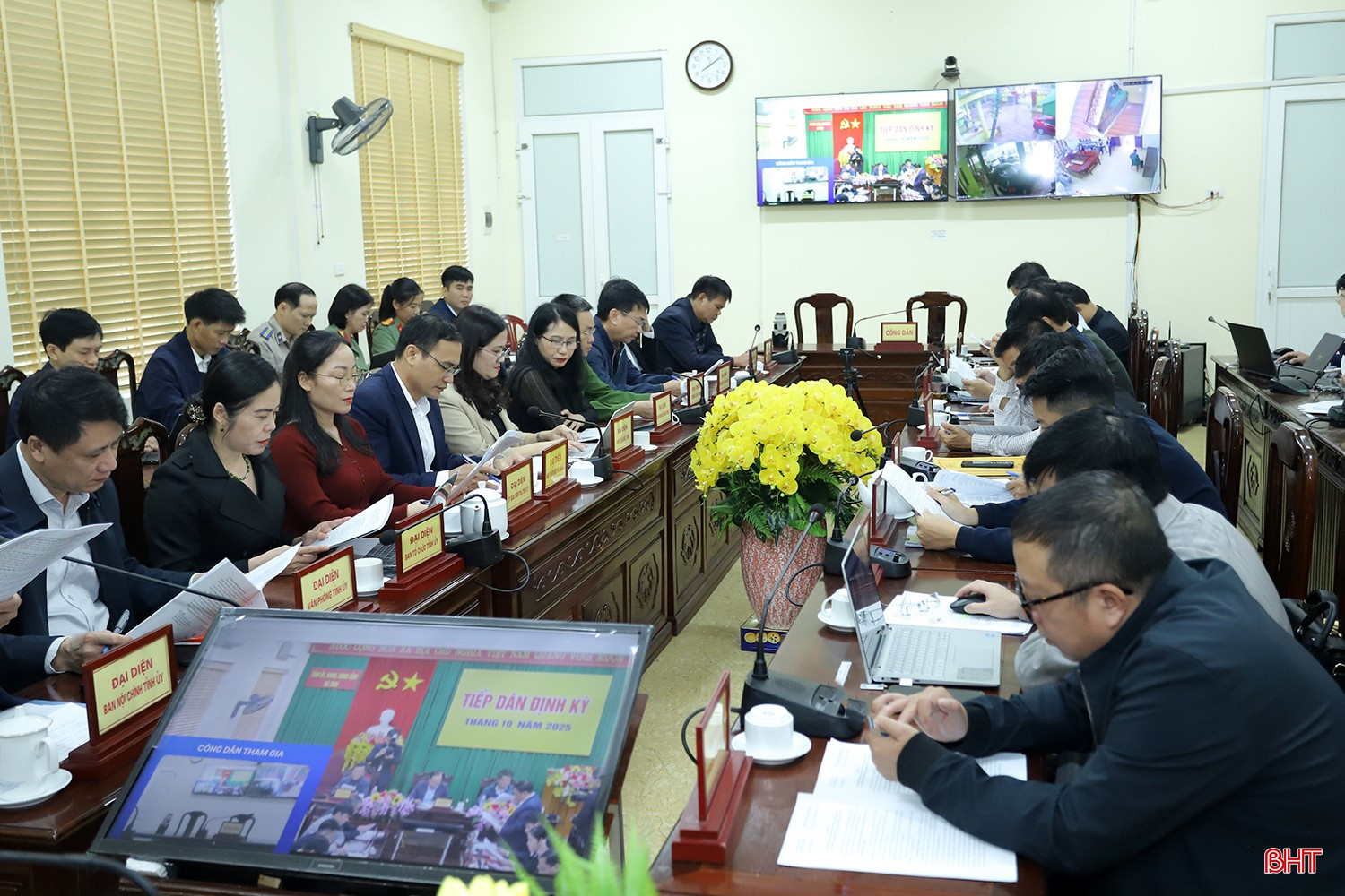 Đại biểu tham dự phiên tiếp công dân định kỳ tháng 10. bqbht_br_tiep-cong-dan-01.jpg