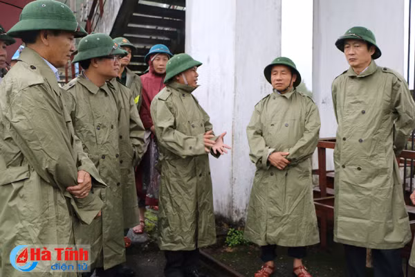 xa lu dung quy trinh dam bao an toan cho nguoi va tai san trong mua bao