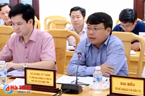 cong ty cua duc khao sat xay dung nha may dien mat troi tai ha tinh