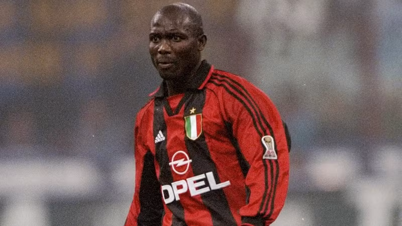 qua bong vang 1995 dac cu tong thong liberia