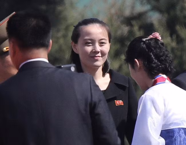 hinh anh ve co em gai duoc ong kim jong un tin tuong trao quyen luc